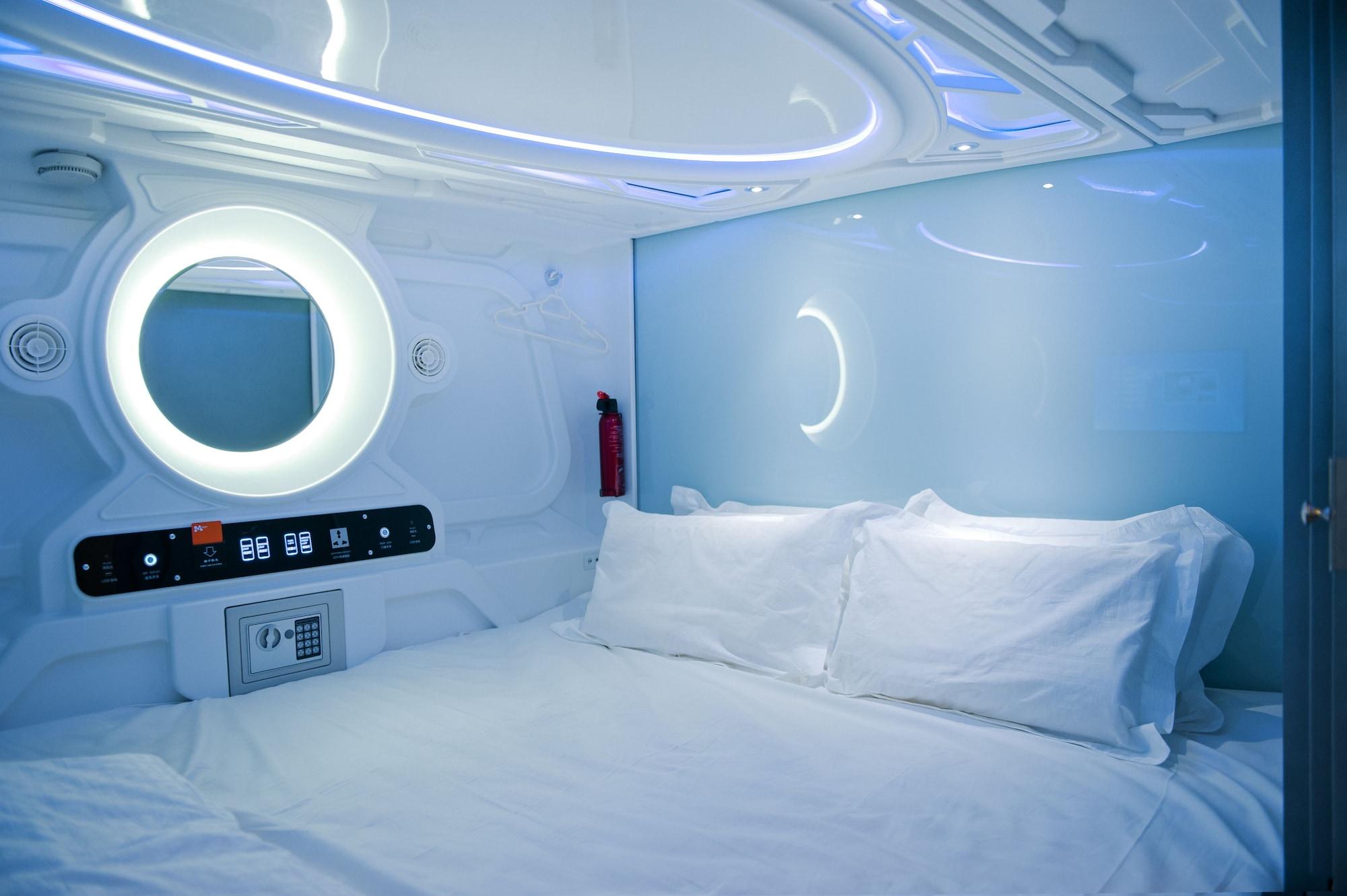 M Qube Hotel Sungai Dua Bukit Экстерьер фото