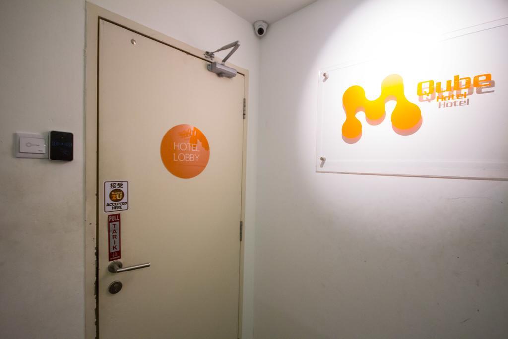 M Qube Hotel Sungai Dua Bukit Экстерьер фото