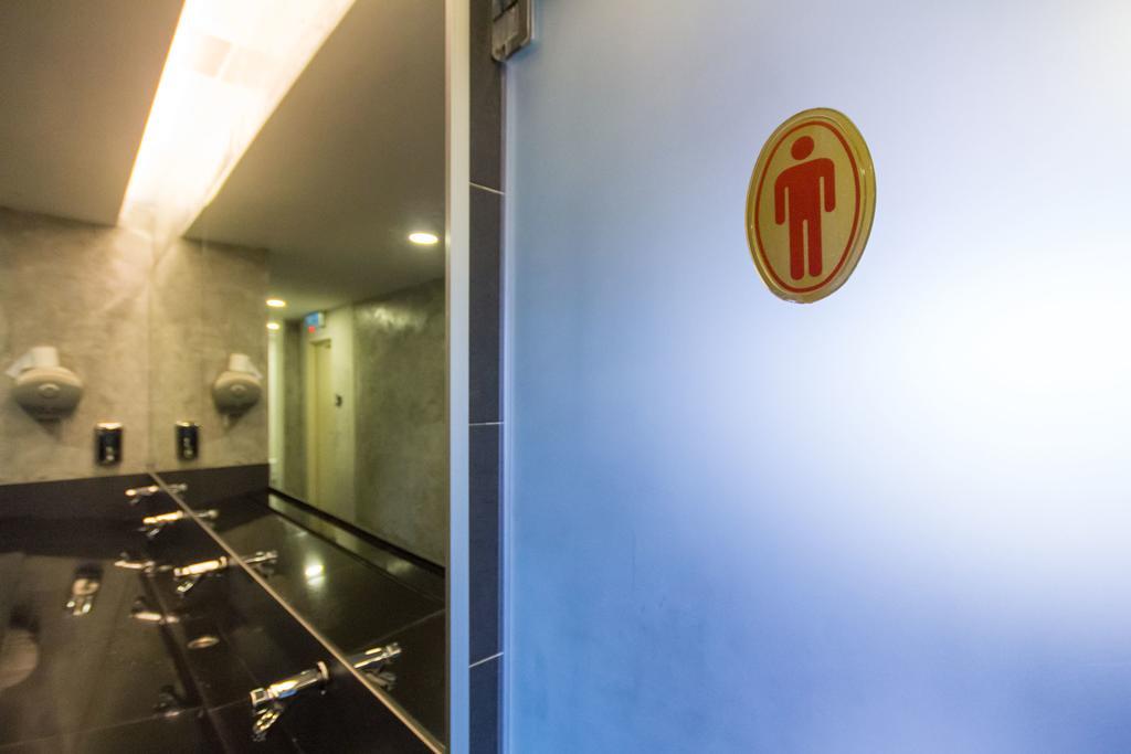 M Qube Hotel Sungai Dua Bukit Экстерьер фото