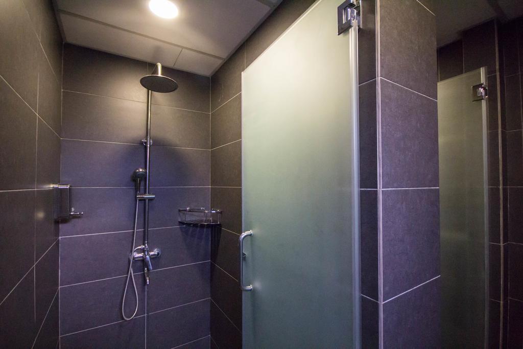 M Qube Hotel Sungai Dua Bukit Экстерьер фото