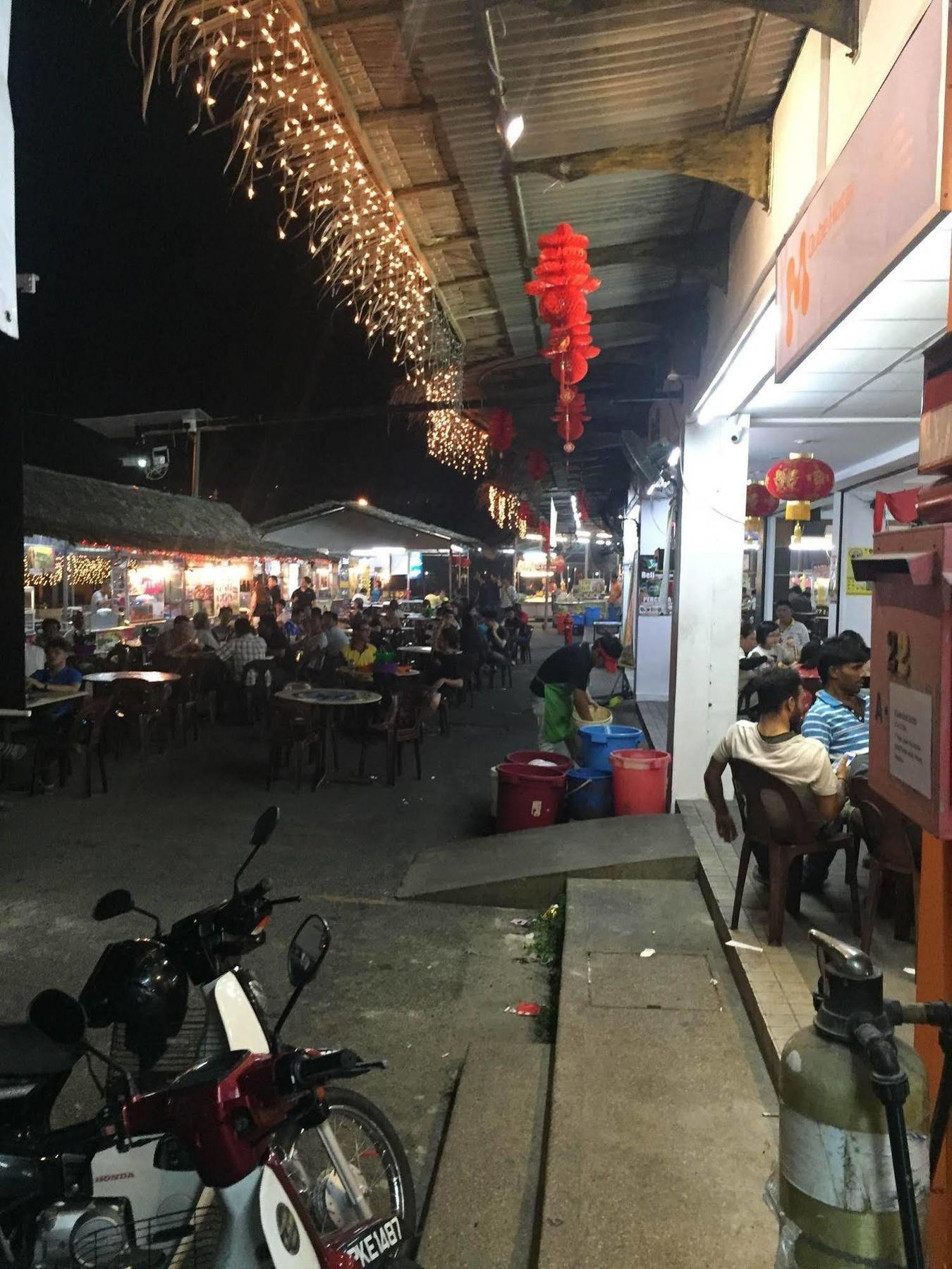 M Qube Hotel Sungai Dua Bukit Экстерьер фото