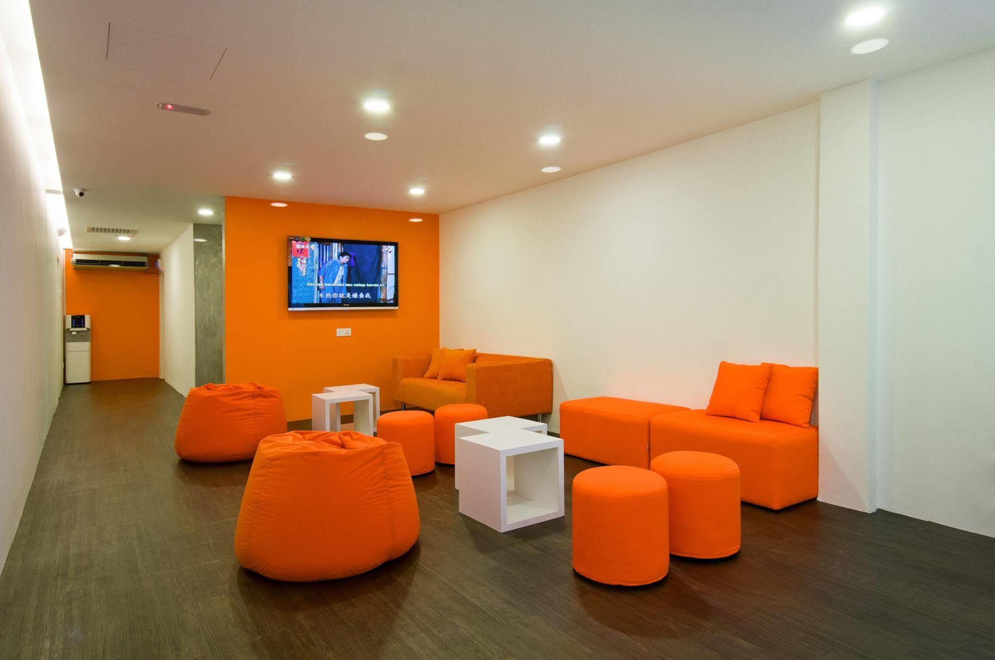 M Qube Hotel Sungai Dua Bukit Экстерьер фото